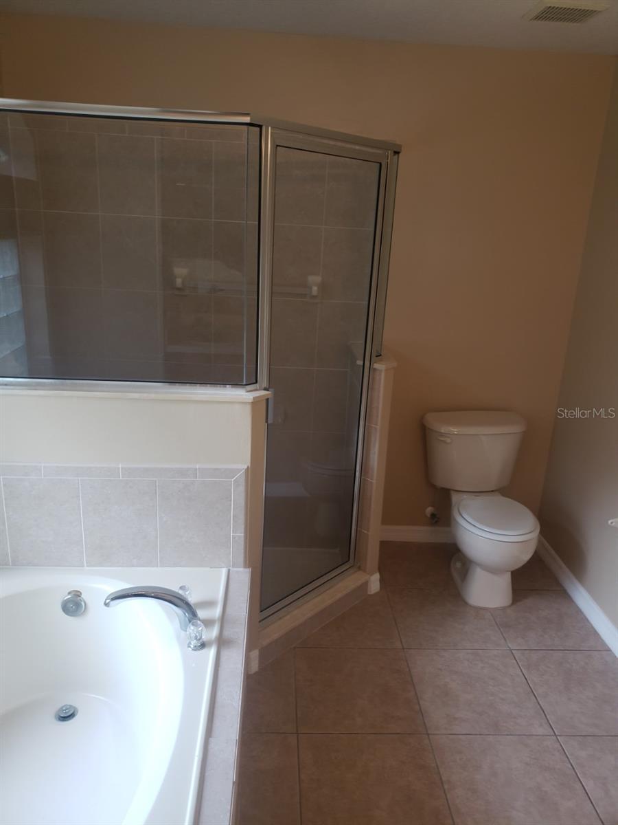 PINE LAKES - Residential Lease