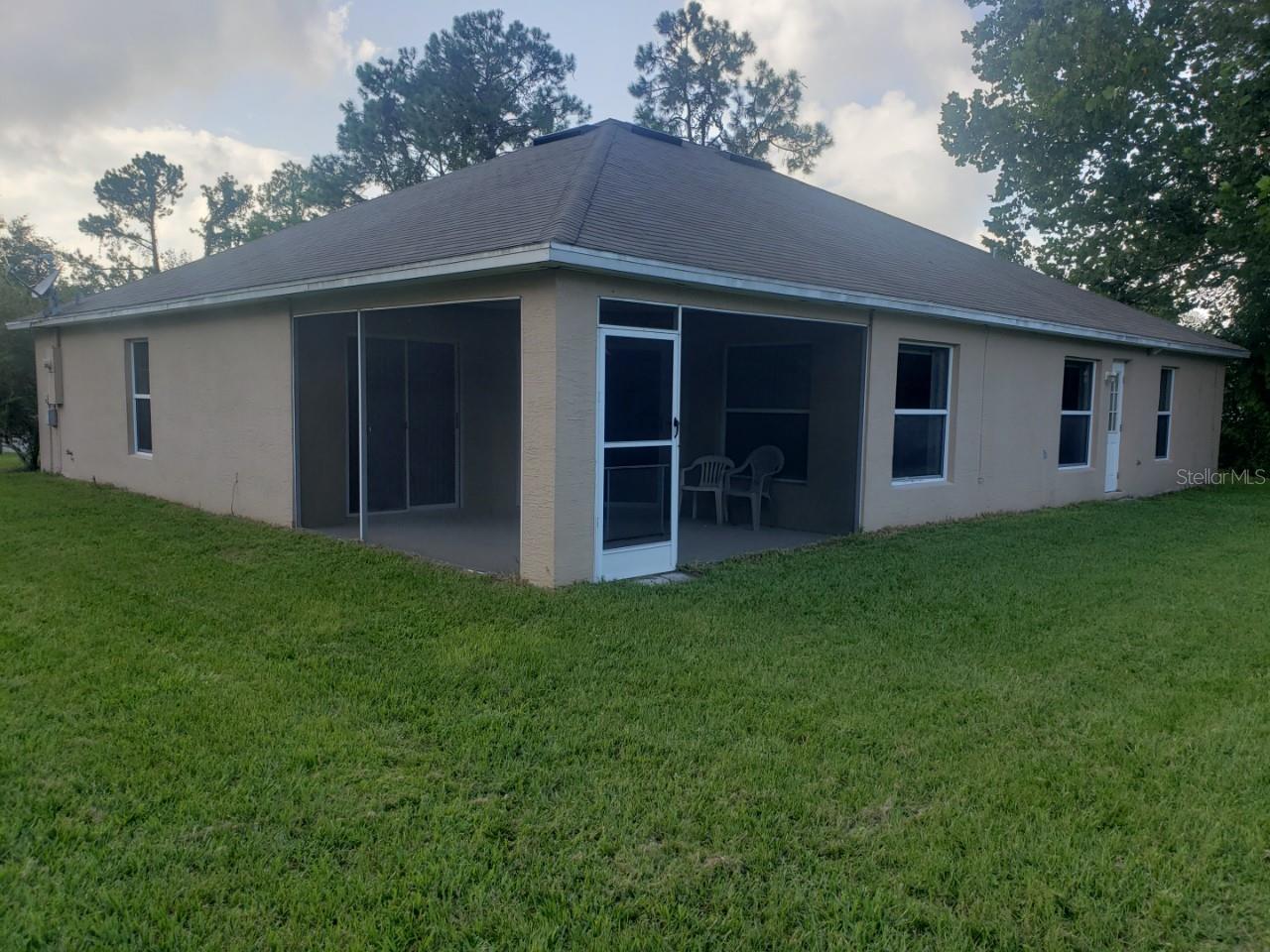 PINE LAKES - Residential Lease