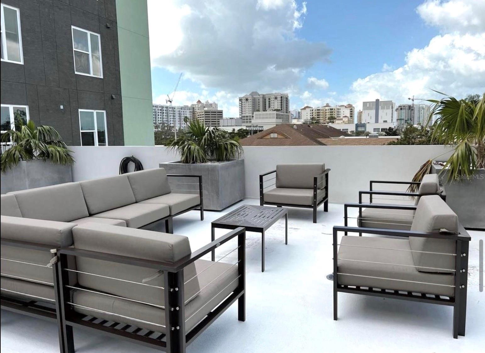 CENTRAL PARK SUB - Residential Lease