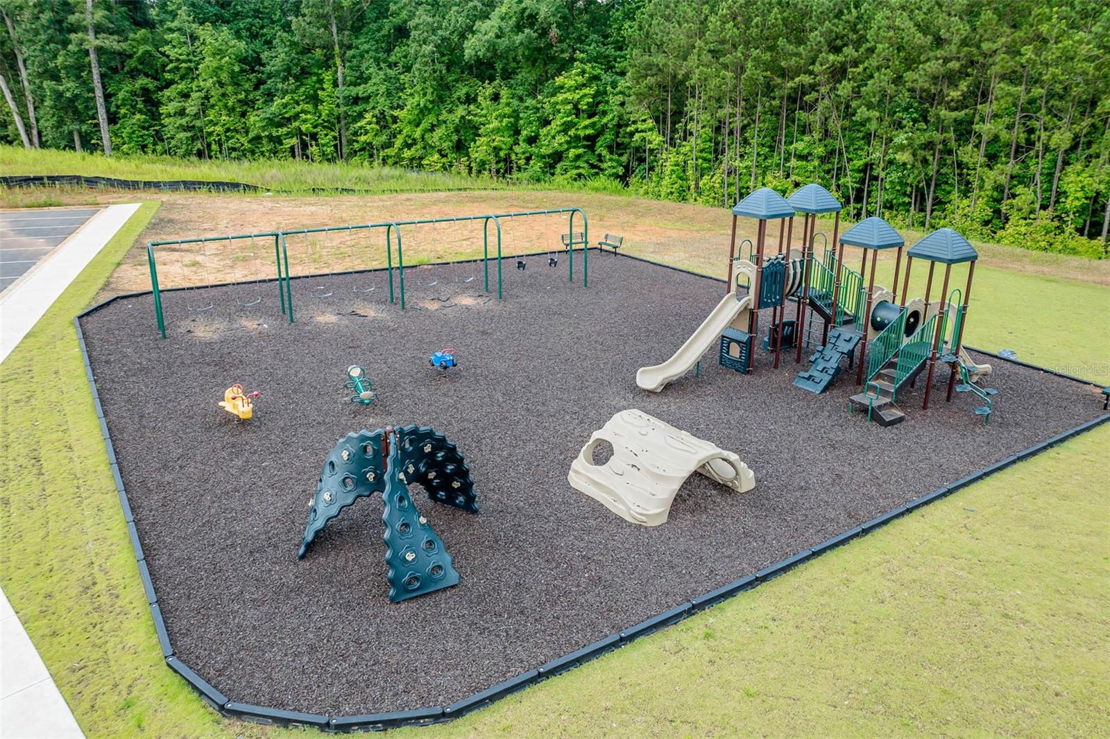 CROSSVINE VILLAGE - Residential