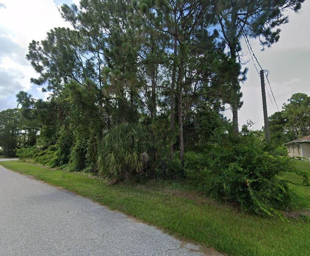 Photo of 13 Leona Avenue, North Port, FL 34291 (MLS # A4566867)
