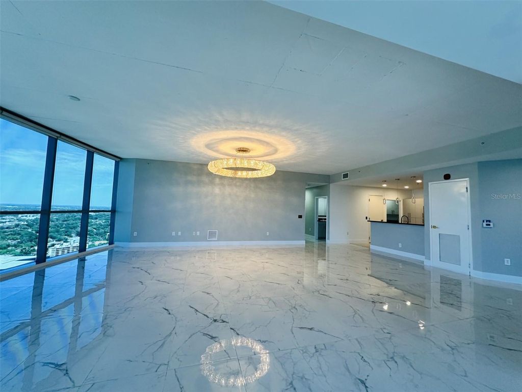 Photo of 111 Washington Street, Orlando, FL 32801 (MLS # O6396503)