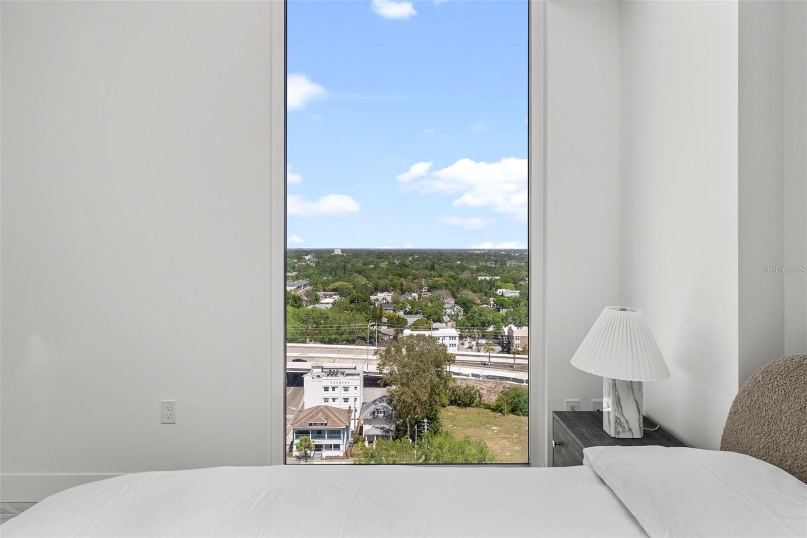 REFLECTION CONDO - Residential Lease