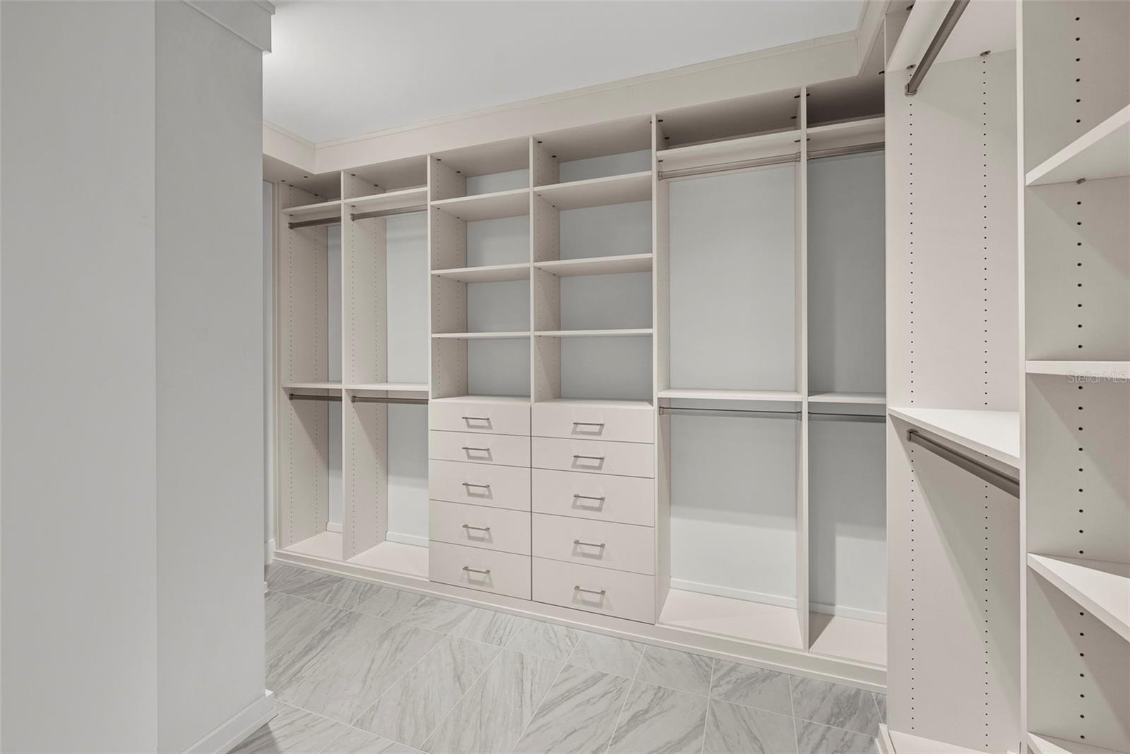 REFLECTION CONDO - Residential Lease