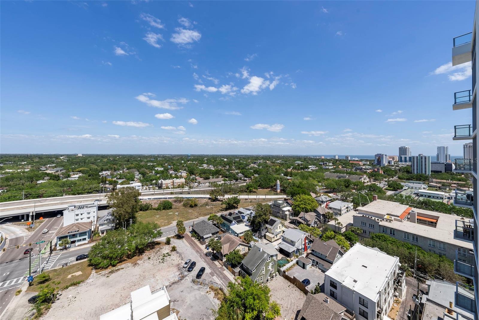 REFLECTION CONDO - Residential Lease