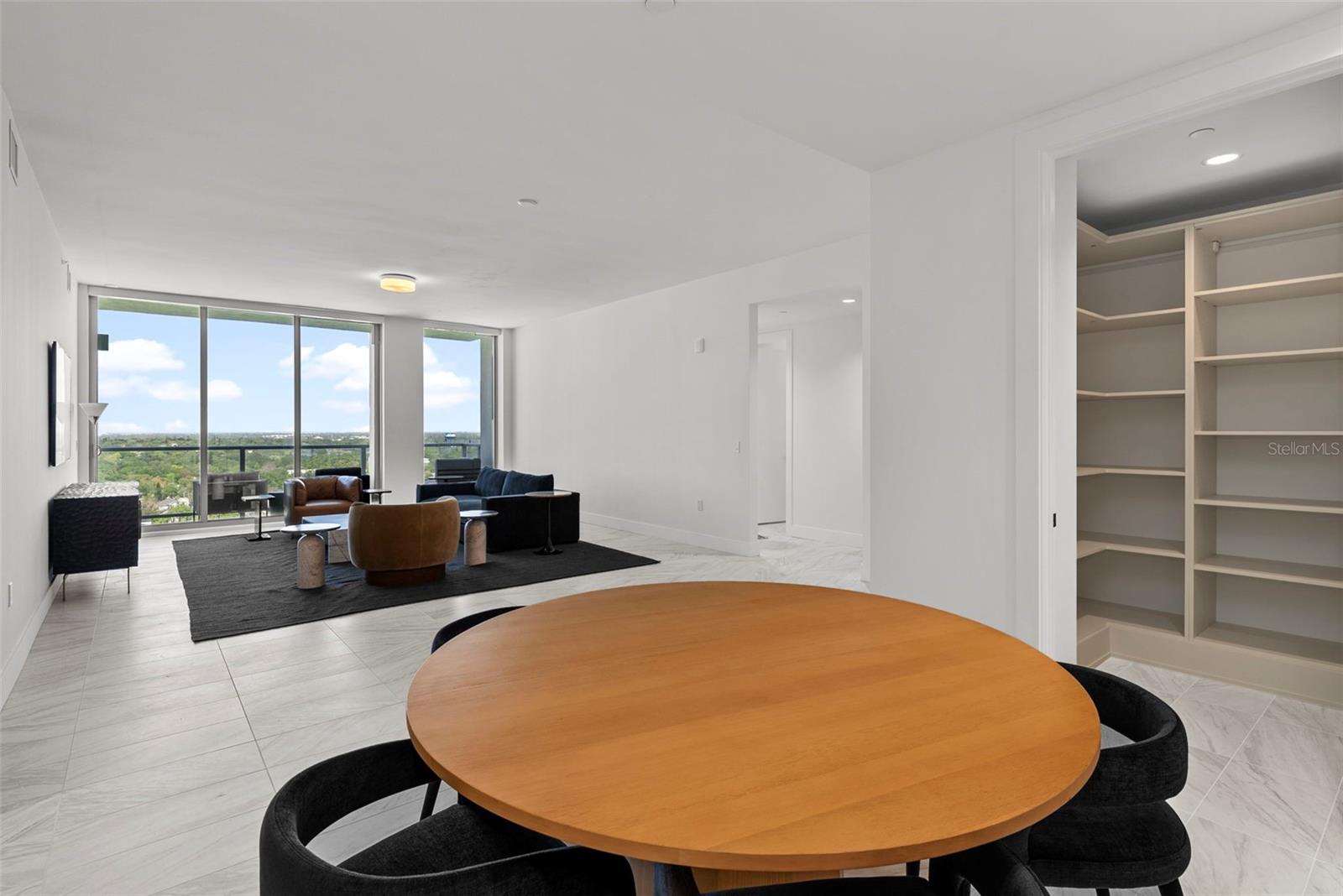 REFLECTION CONDO - Residential Lease