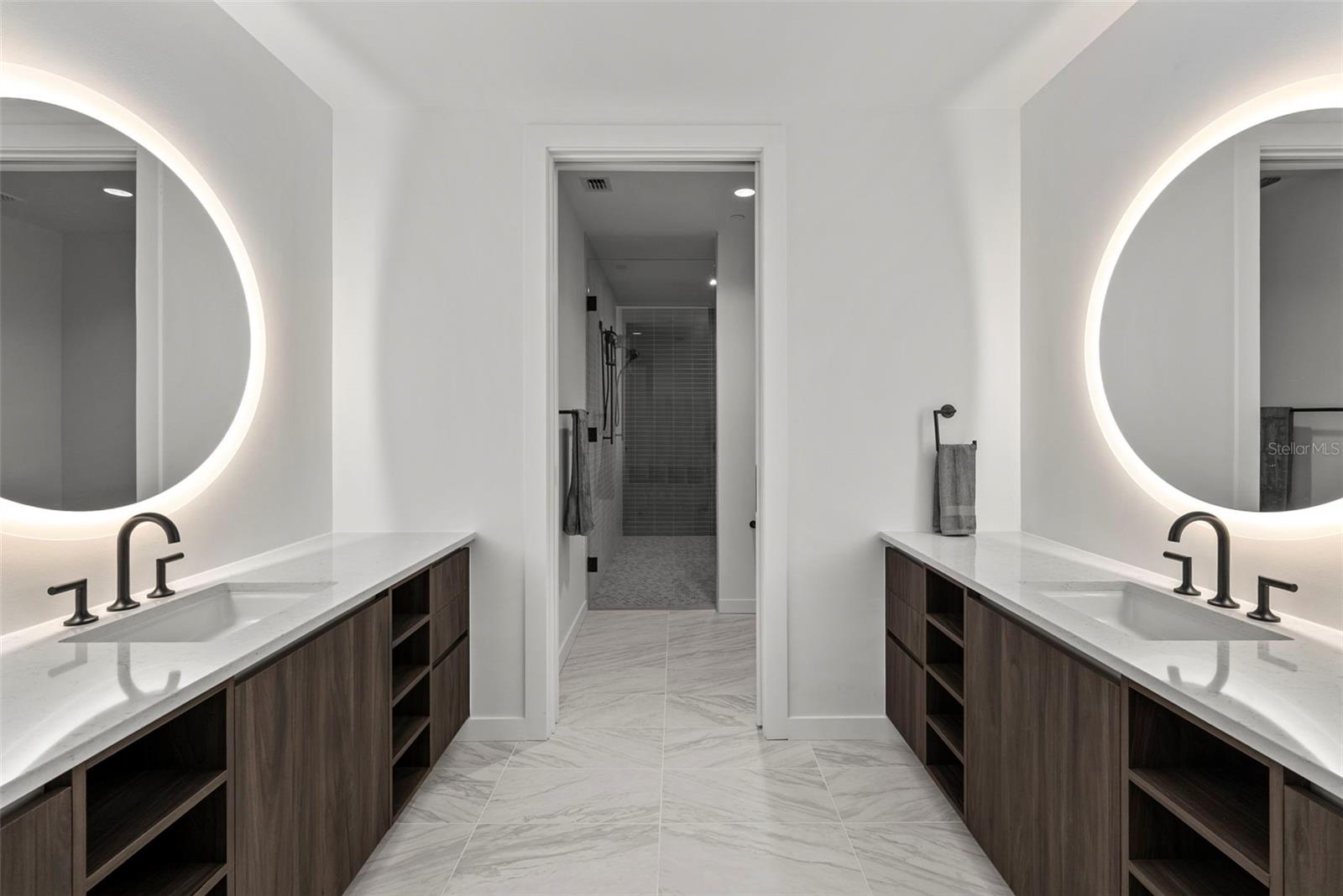 REFLECTION CONDO - Residential Lease