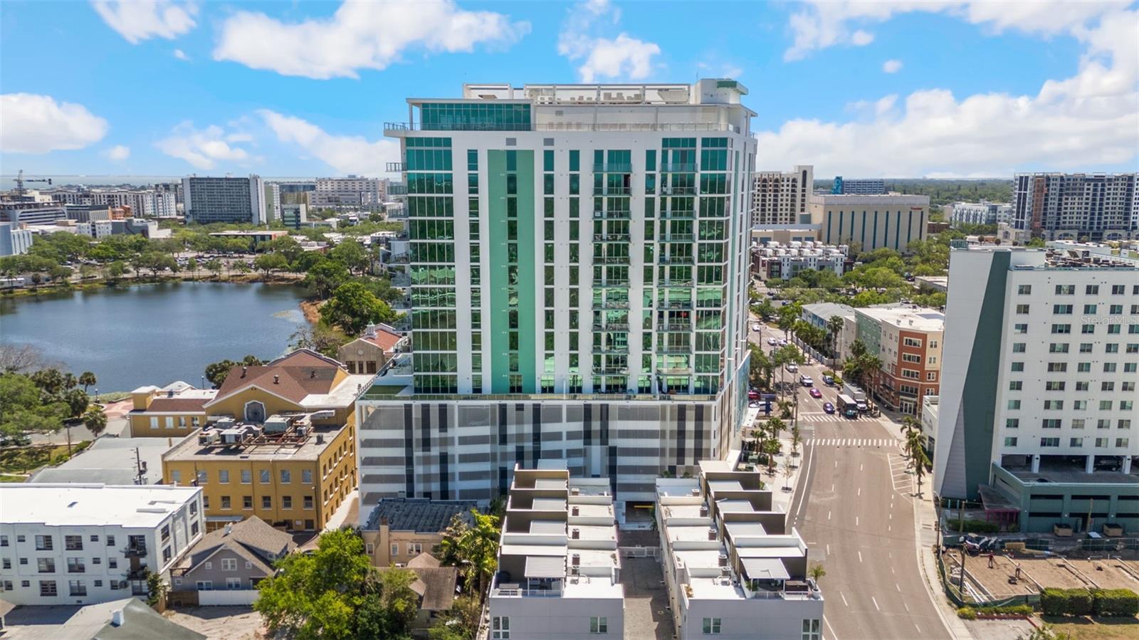 REFLECTION CONDO - Residential Lease