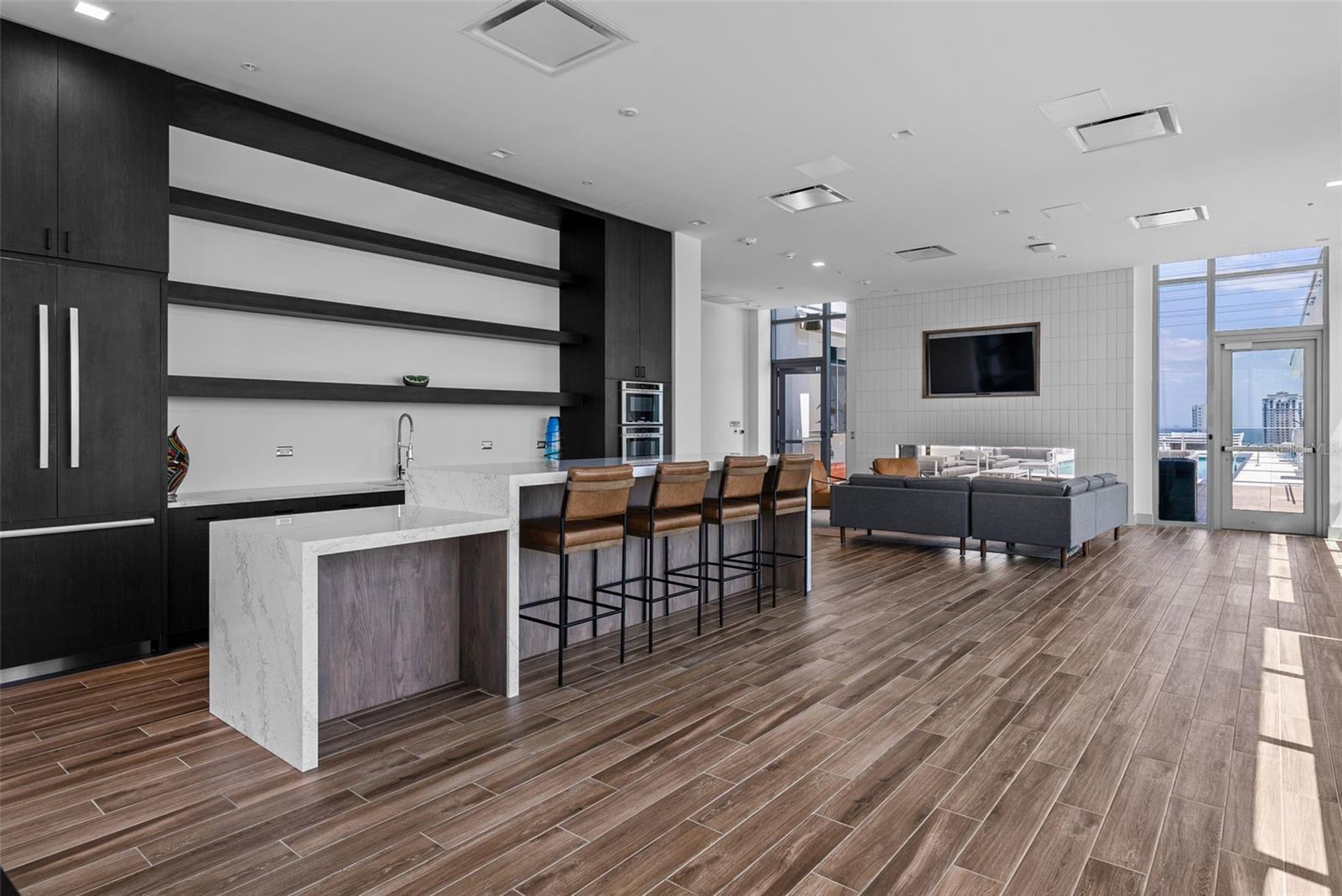 REFLECTION CONDO - Residential Lease