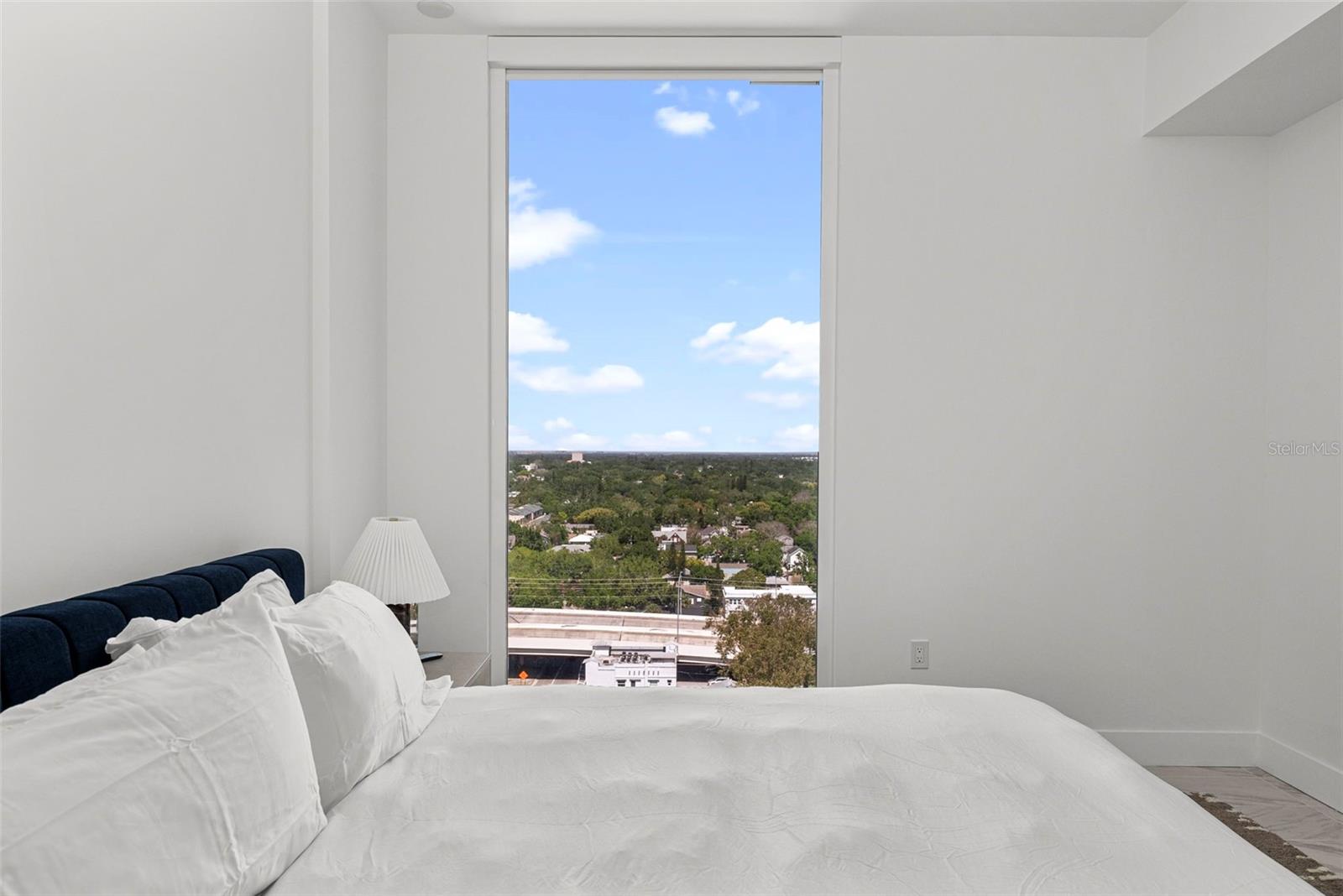 REFLECTION CONDO - Residential Lease