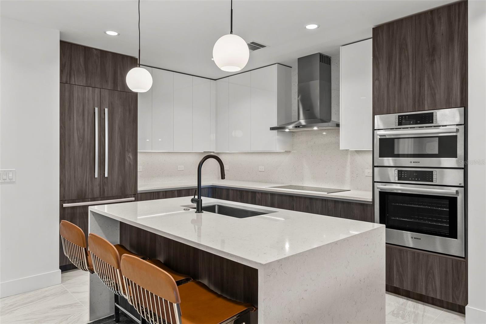 REFLECTION CONDO - Residential Lease