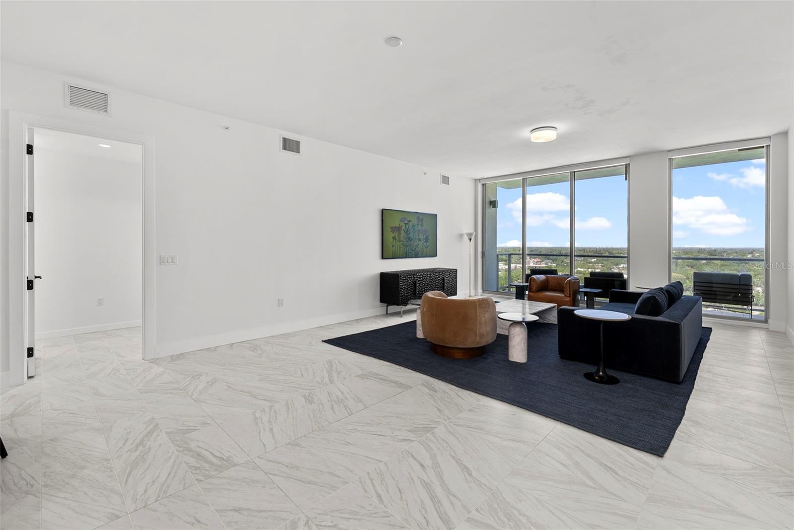 REFLECTION CONDO - Residential Lease