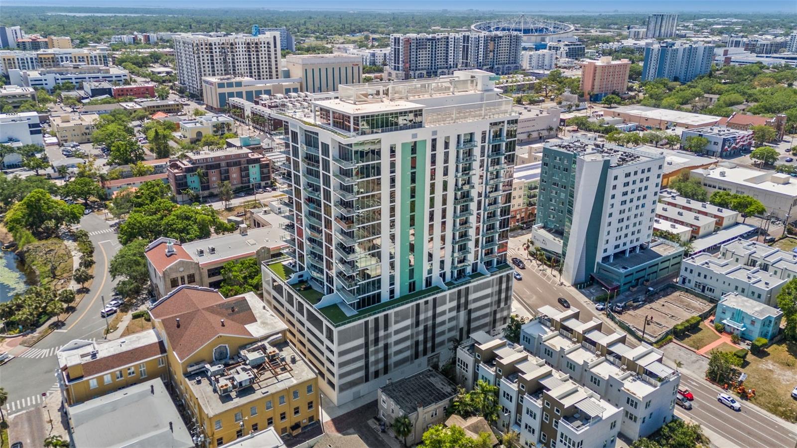 REFLECTION CONDO - Residential Lease