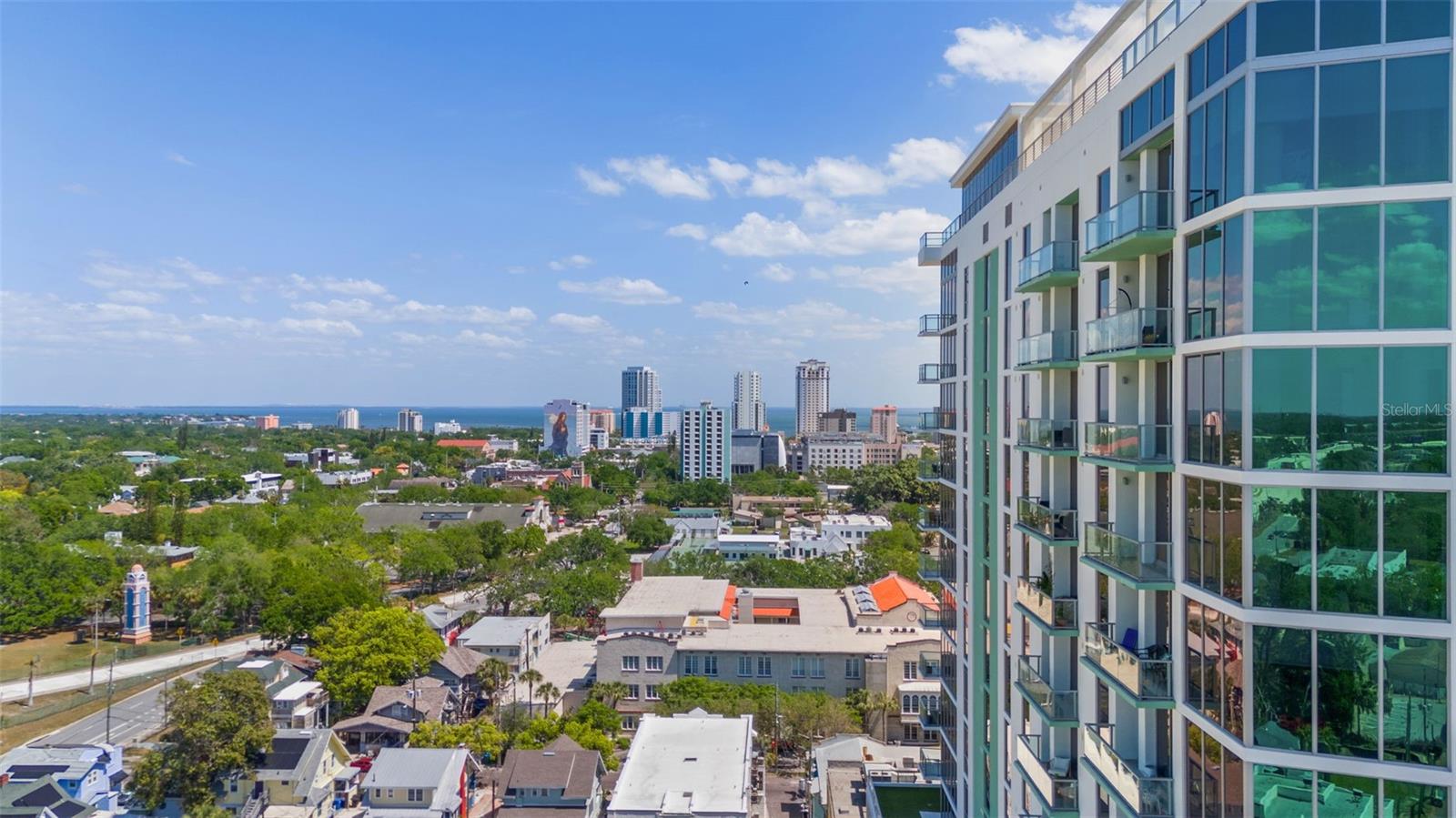 REFLECTION CONDO - Residential Lease