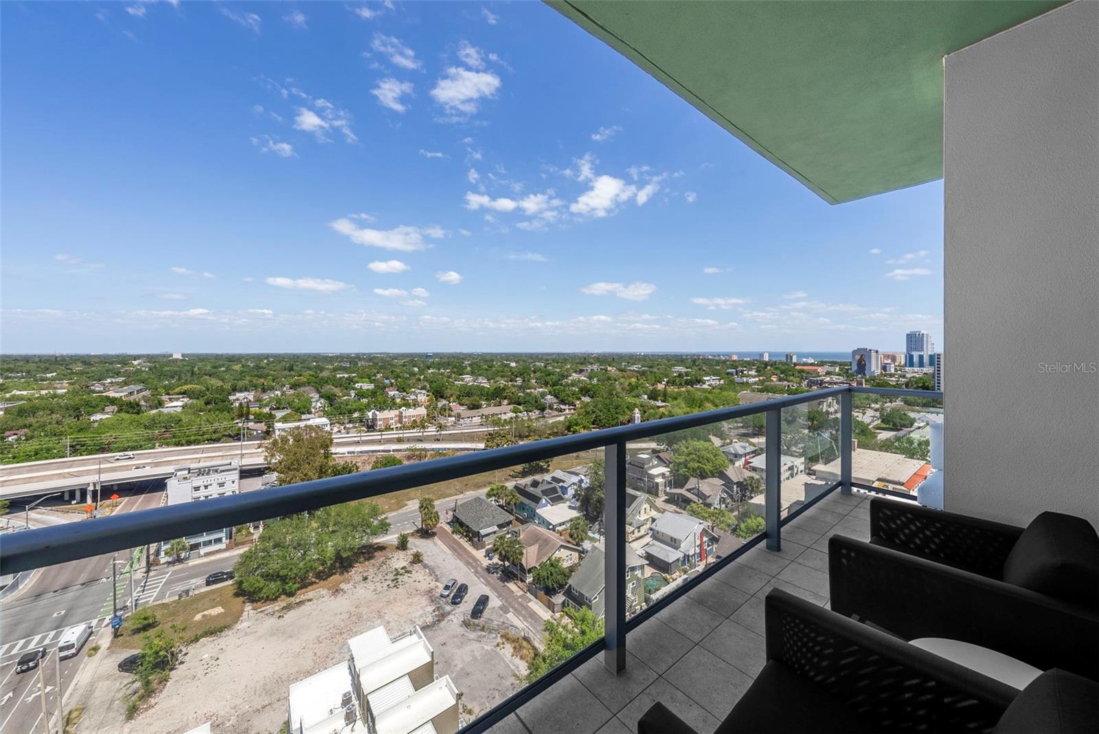 REFLECTION CONDO - Residential Lease