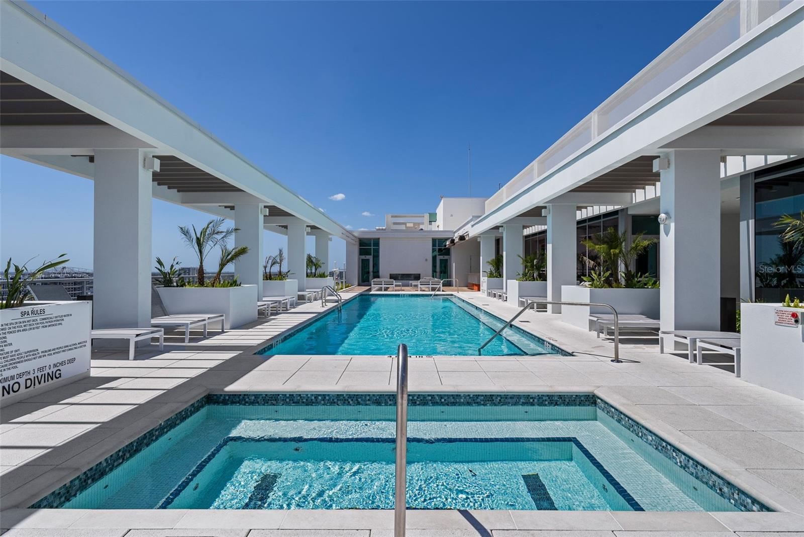 REFLECTION CONDO - Residential Lease