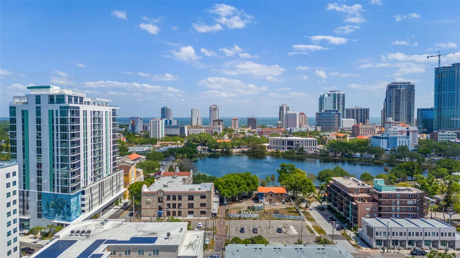 REFLECTION CONDO - Residential Lease