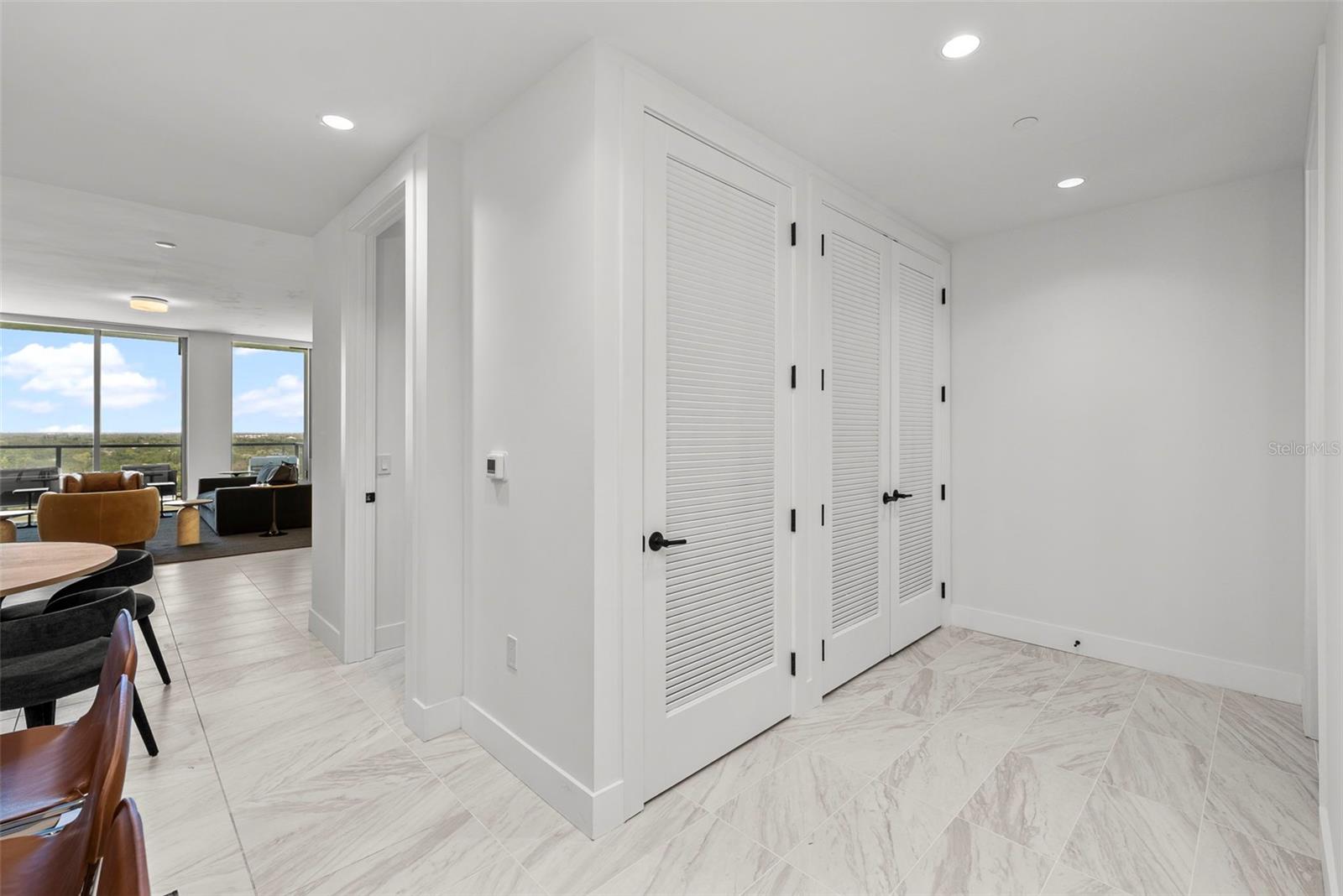 REFLECTION CONDO - Residential Lease