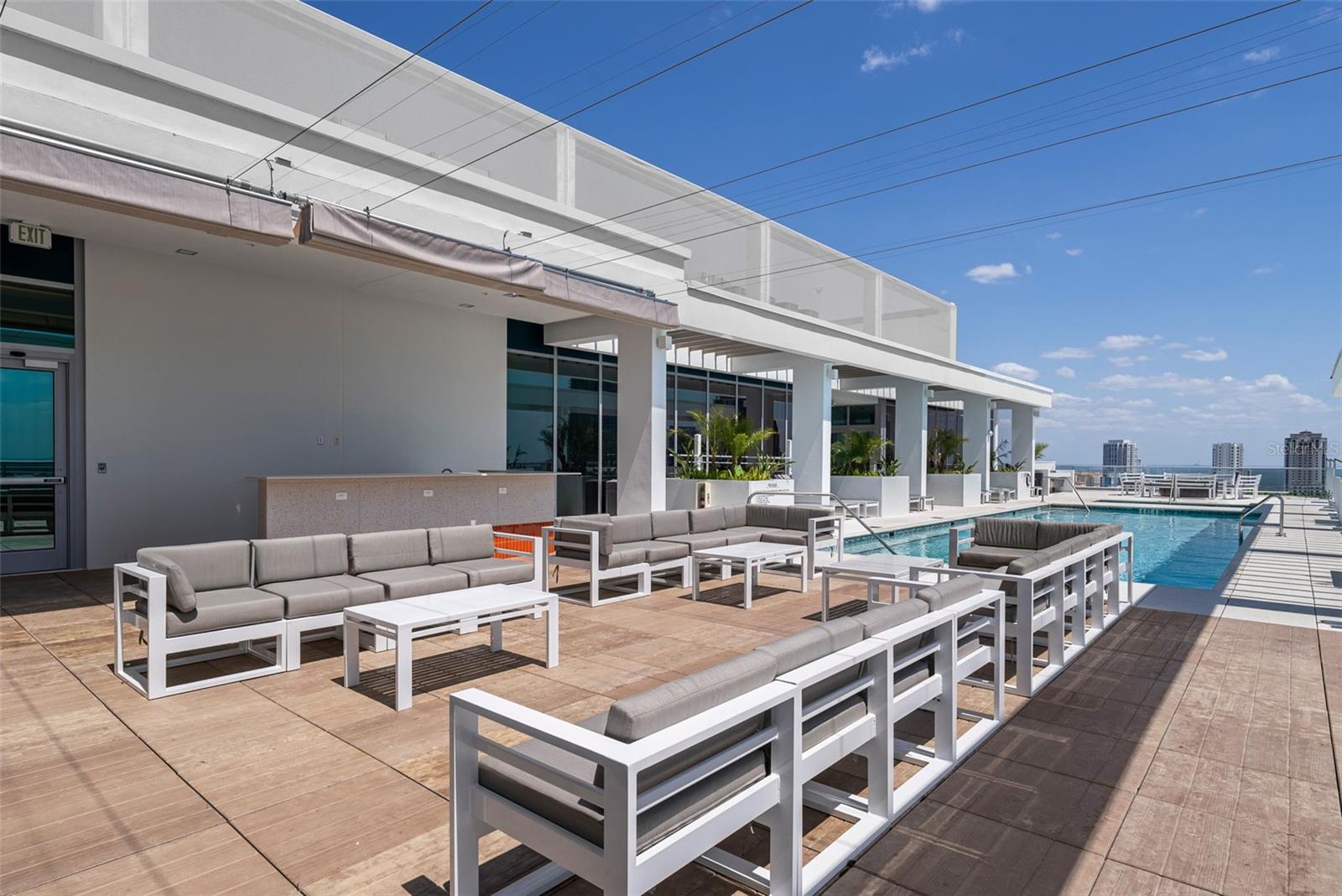 REFLECTION CONDO - Residential Lease