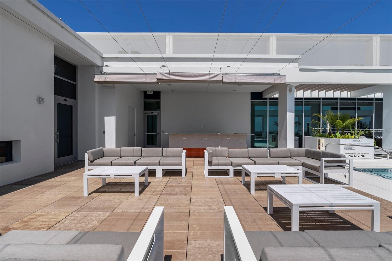 REFLECTION CONDO - Residential Lease