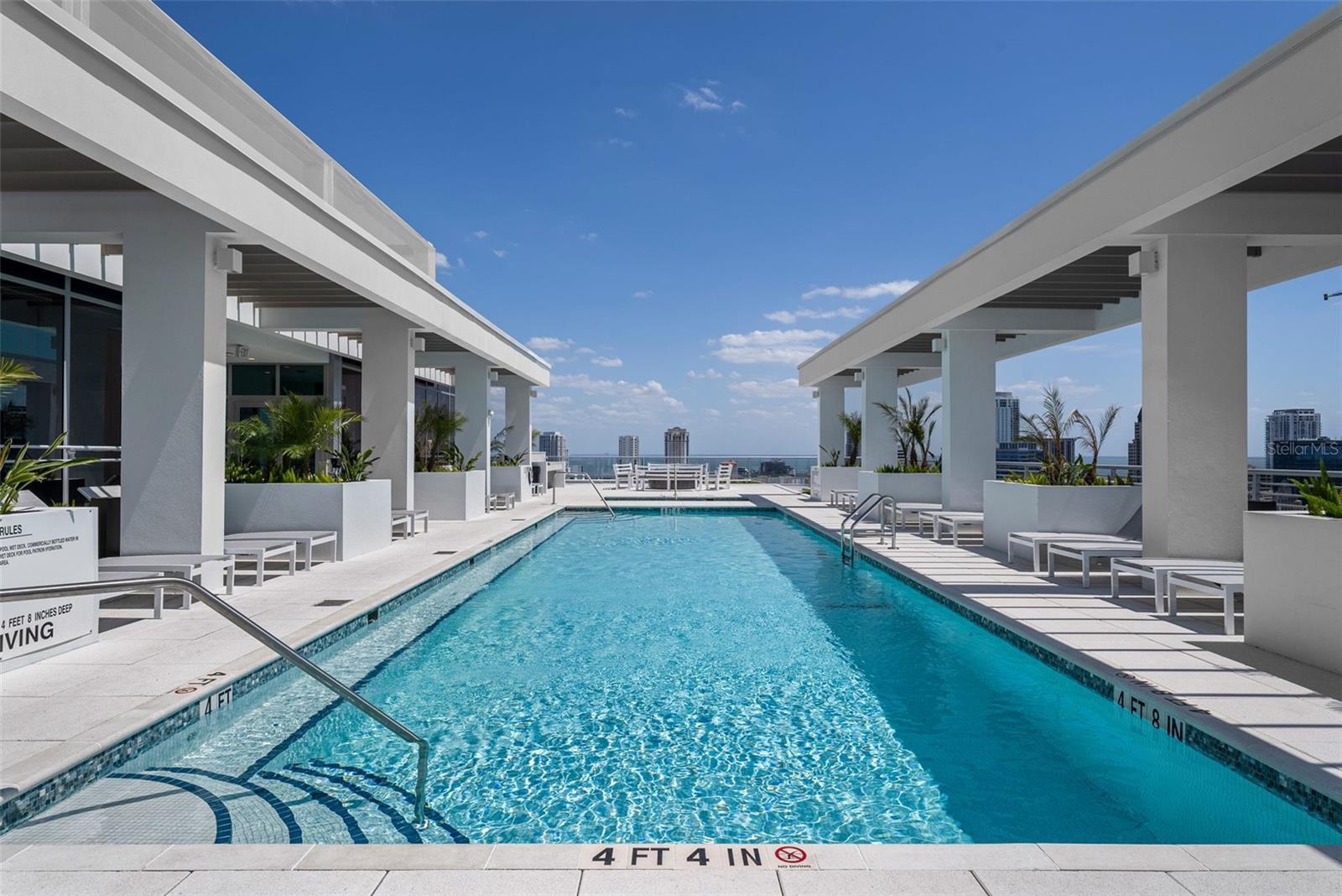 REFLECTION CONDO - Residential Lease