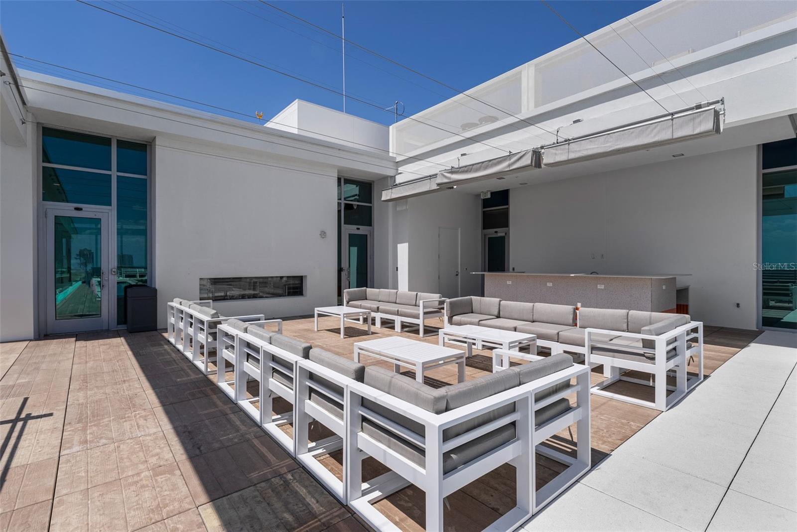 REFLECTION CONDO - Residential Lease