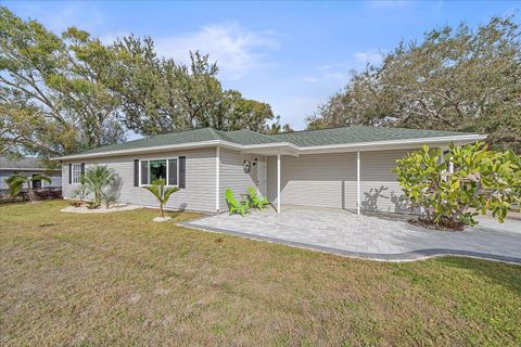 Photo of 772 Locklear Avenue, Sarasota, FL 34237 (MLS # A4679626)