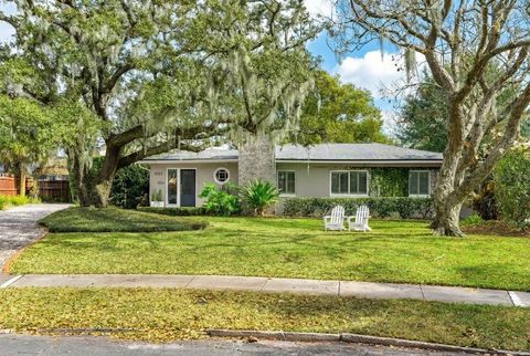 Photo of 1001 Eastern Way, Orlando, FL 32804 (MLS # O6383998)