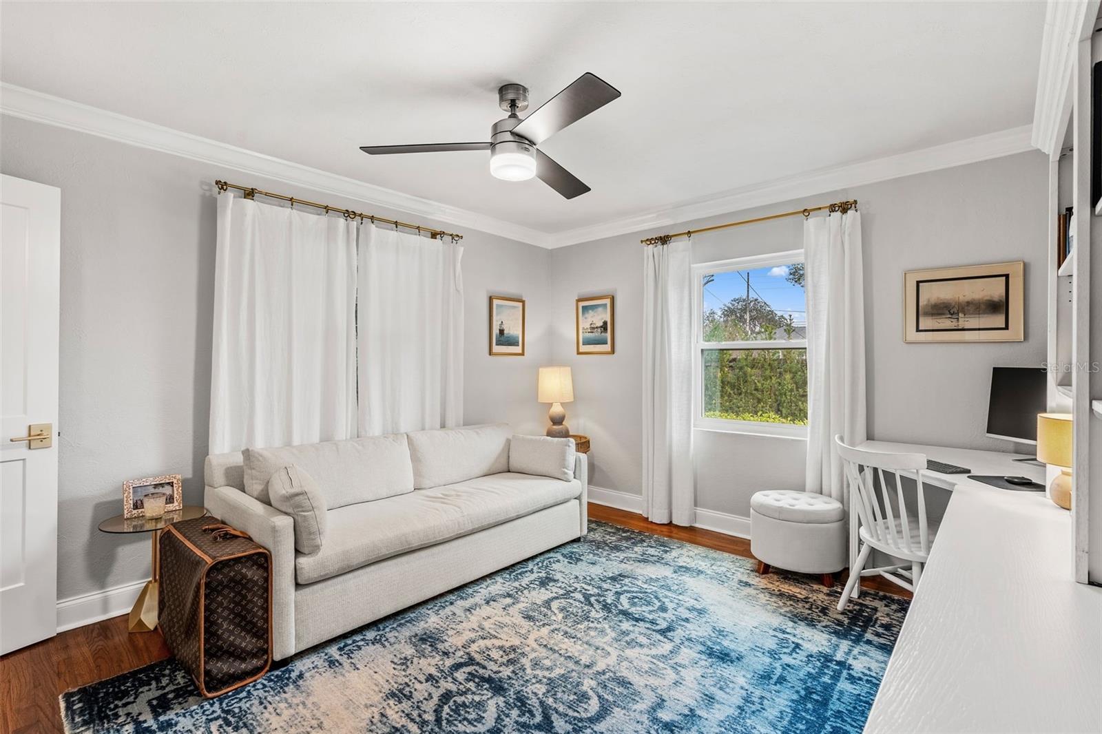 PALM TERRACE - Residential