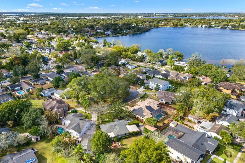 Photo of 1001 Eastern Way, Orlando, FL 32804 (MLS # O6383998)