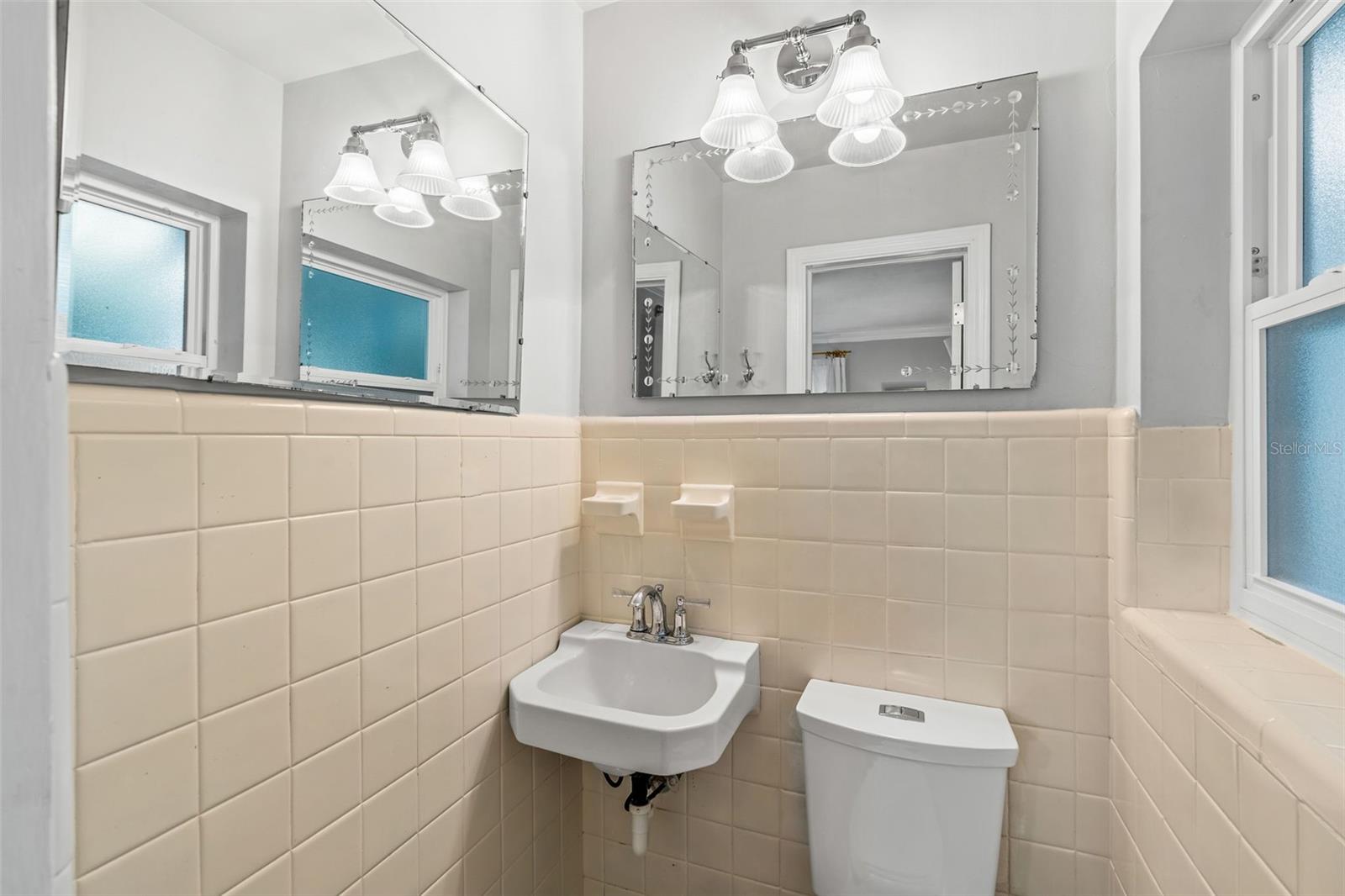 PALM TERRACE - Residential