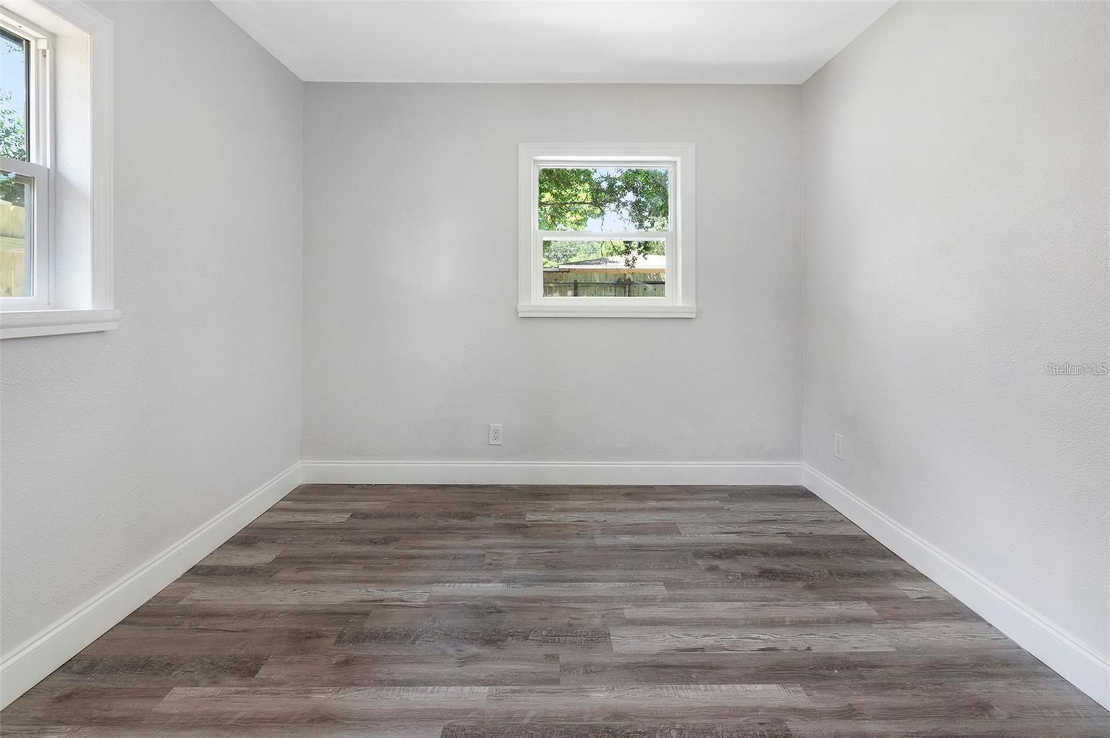 WEST SHADOW LAWN - Residential
