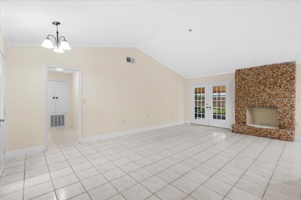 4768 CROSSBOW COURT