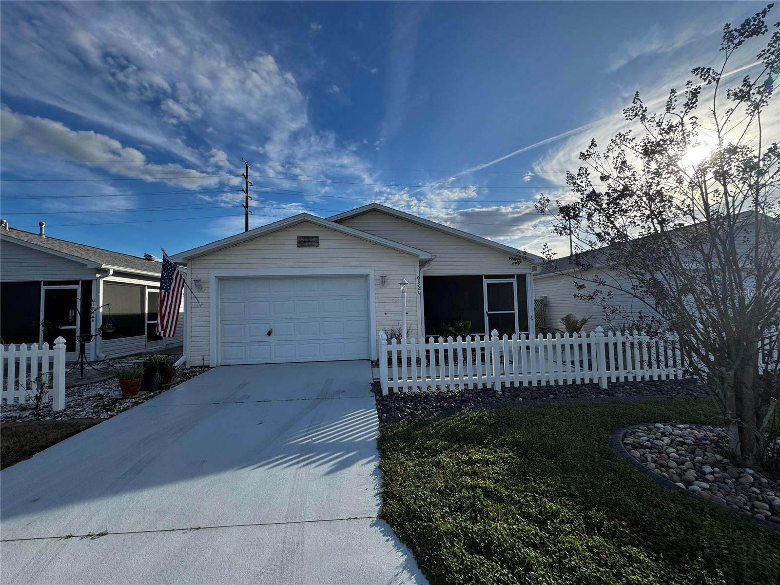 IVYSTONE VILLAS - Residential Lease