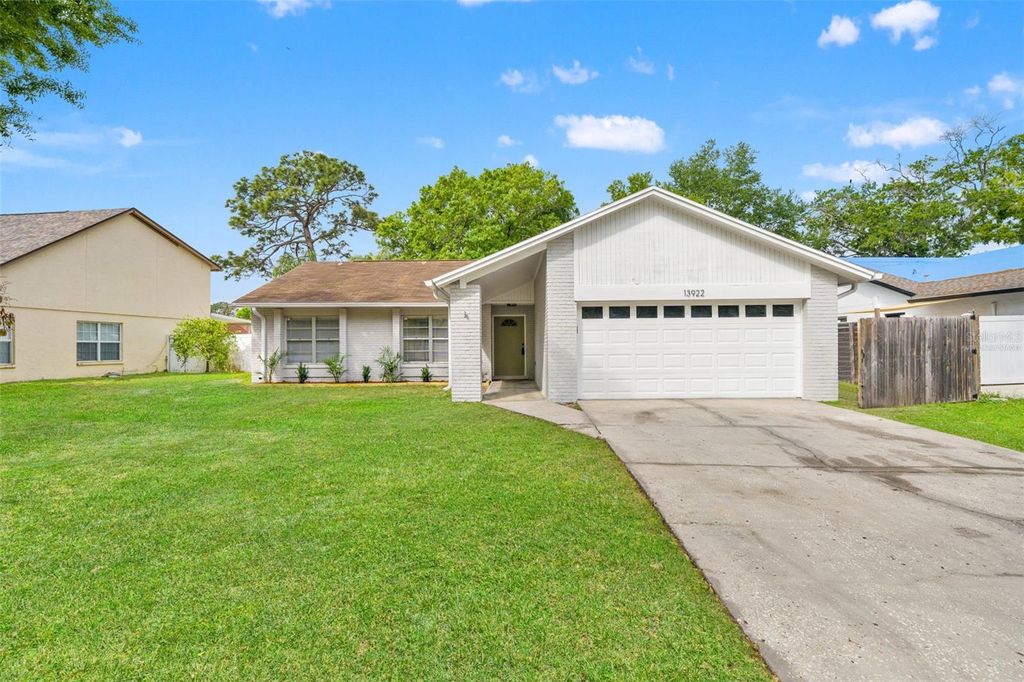 Photo of 13922 Briardale Lane, Tampa, FL 33618 (MLS # TB8487523)