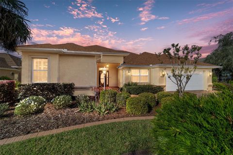 Photo of 8423 SW 82nd Circle, Ocala, FL 34481 (MLS # OM697406)