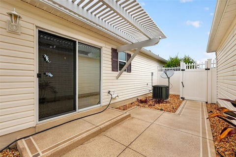Tiny photo for 7610 SE 171st Horseshoe Lane, The Villages, FL 32162 (MLS # G5115895)