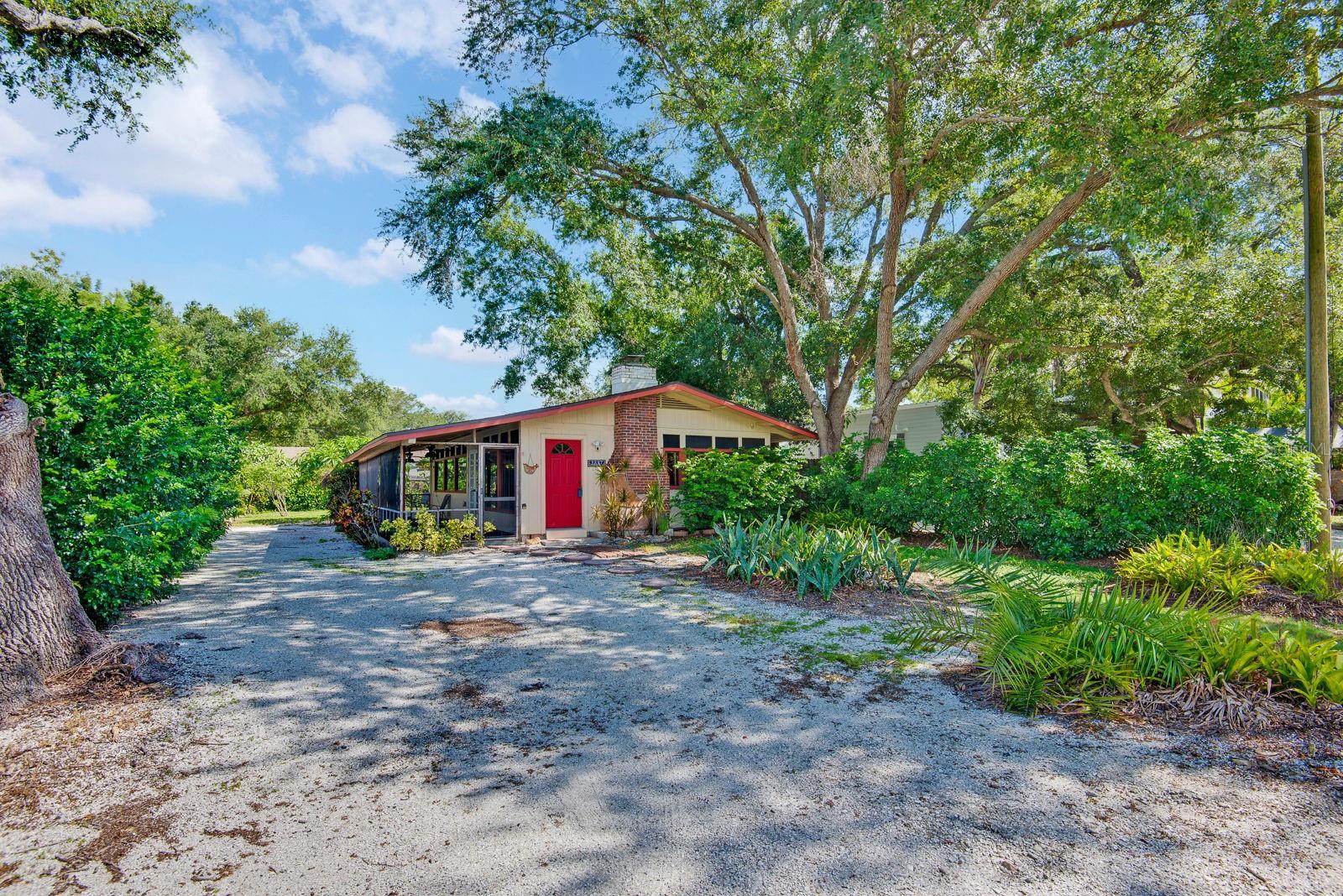 2837 FOREST LANE