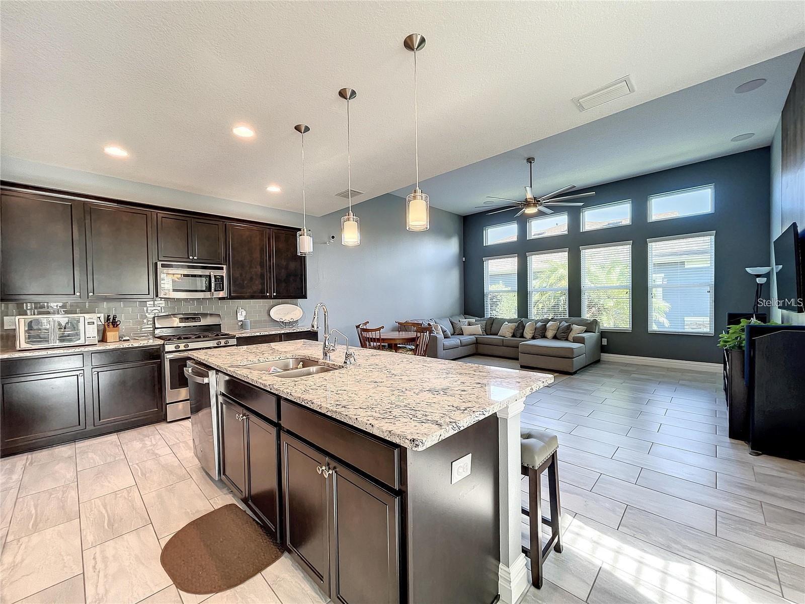 FISHHAWK RANCH WEST PH 1B/1C - Residential Lease