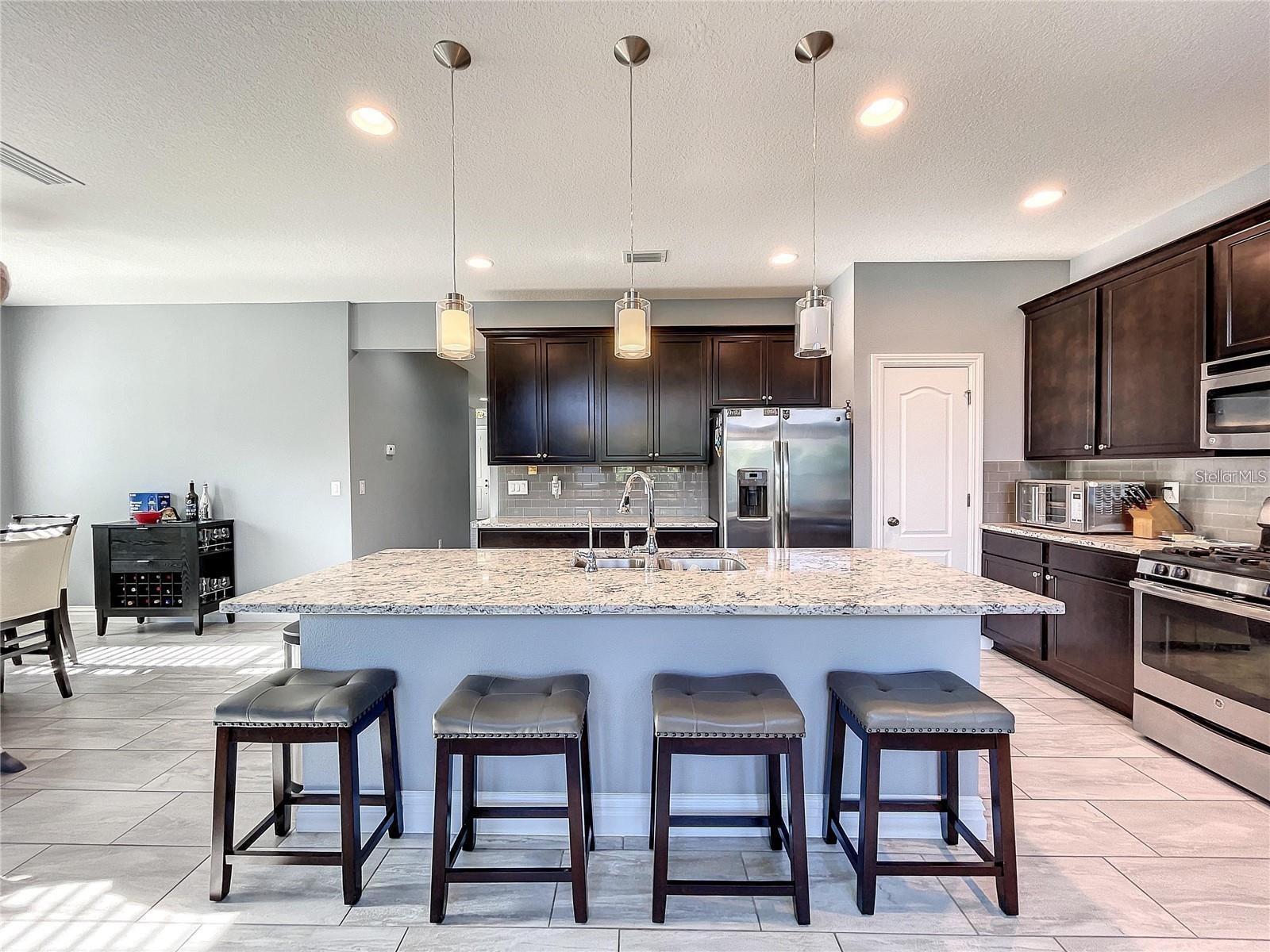 FISHHAWK RANCH WEST PH 1B/1C - Residential Lease