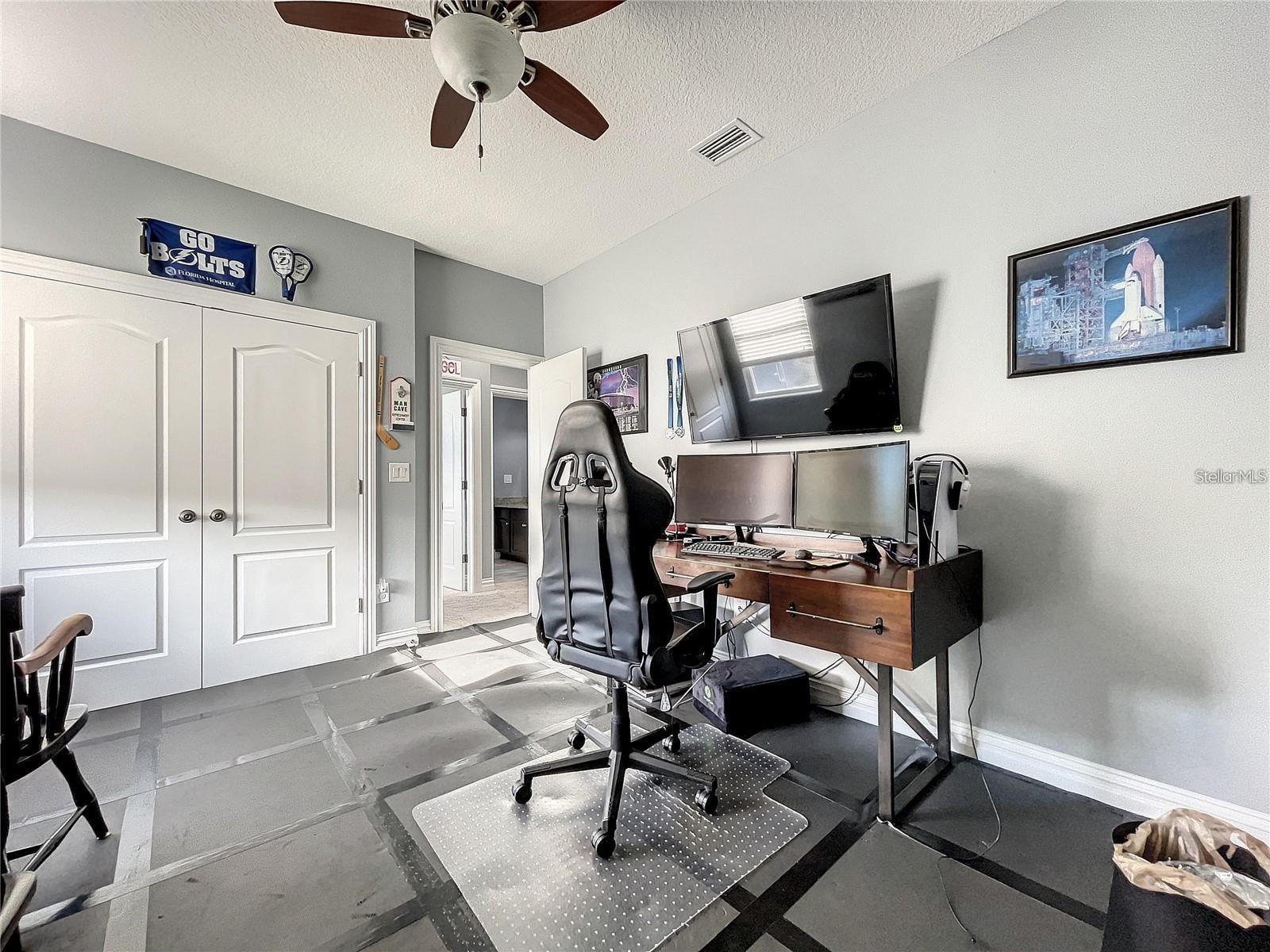 FISHHAWK RANCH WEST PH 1B/1C - Residential Lease