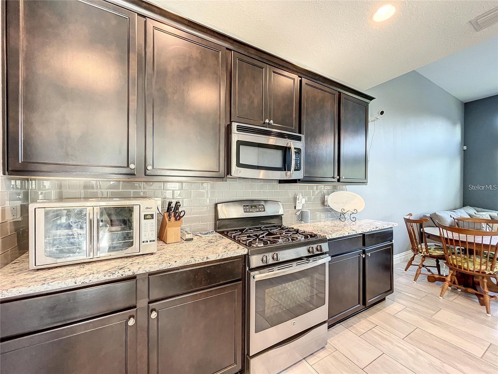 FISHHAWK RANCH WEST PH 1B/1C - Residential Lease