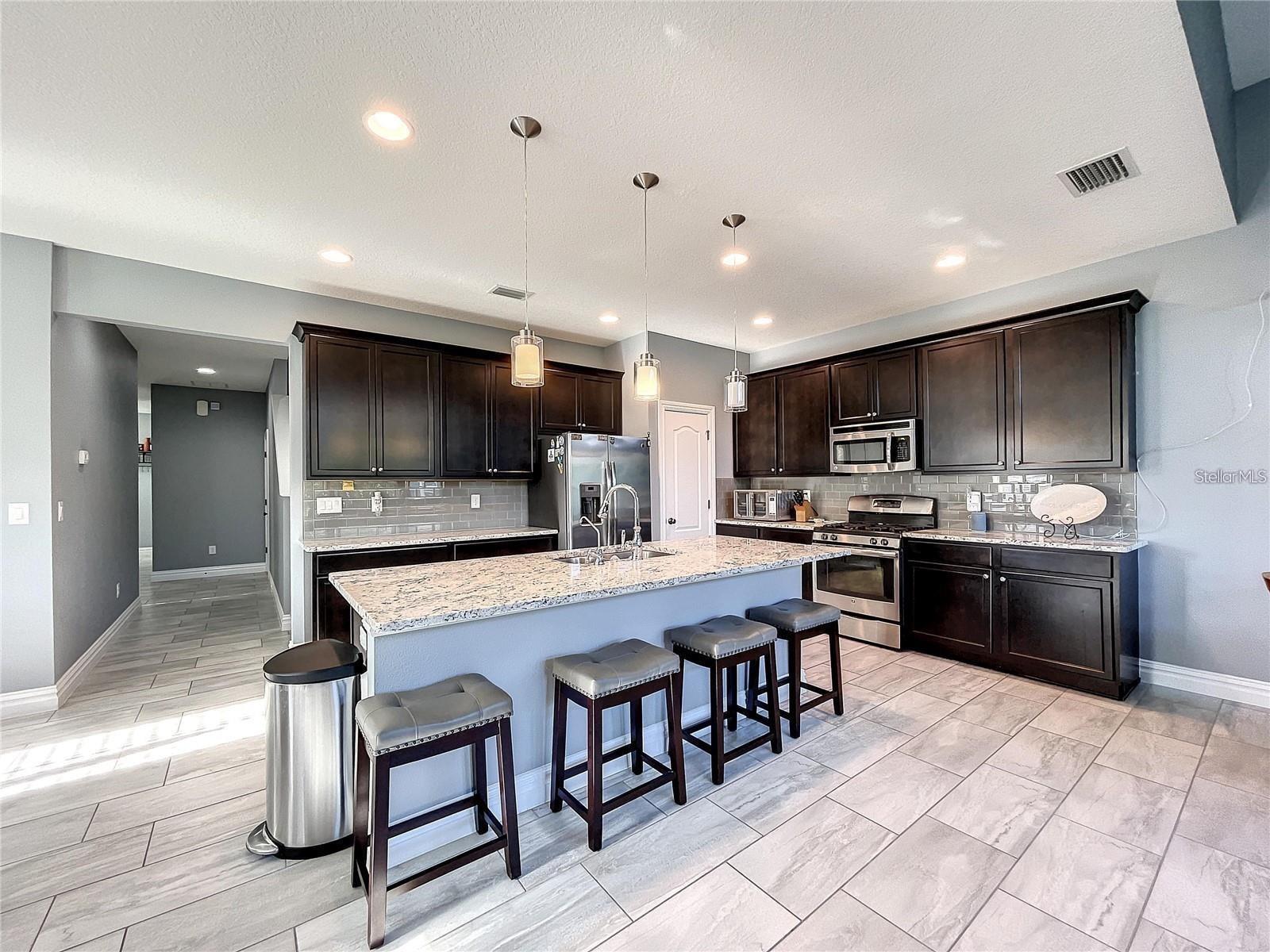 FISHHAWK RANCH WEST PH 1B/1C - Residential Lease