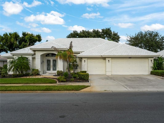 546 LAUREL CHERRY LN, VENICE, FL 34293 - Image bfcfdaadce0065bc7a297f2610460372/1068089636
