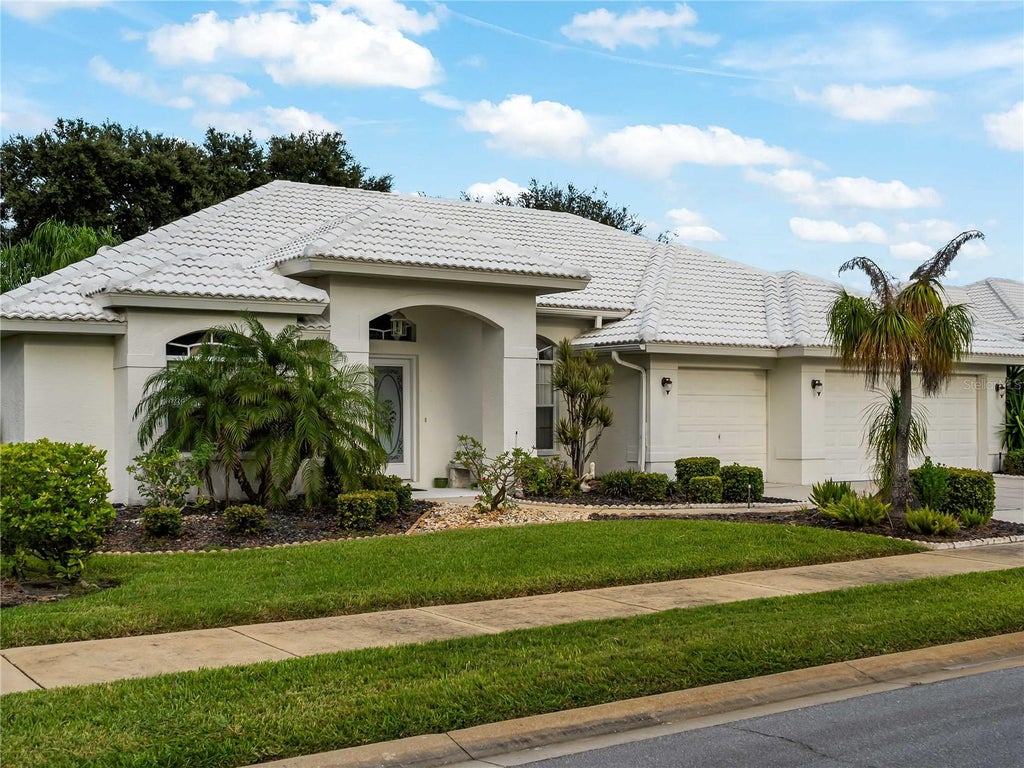 Photo of 546 Laurel Cherry Lane, Venice, FL 34293 (MLS # N6146041)