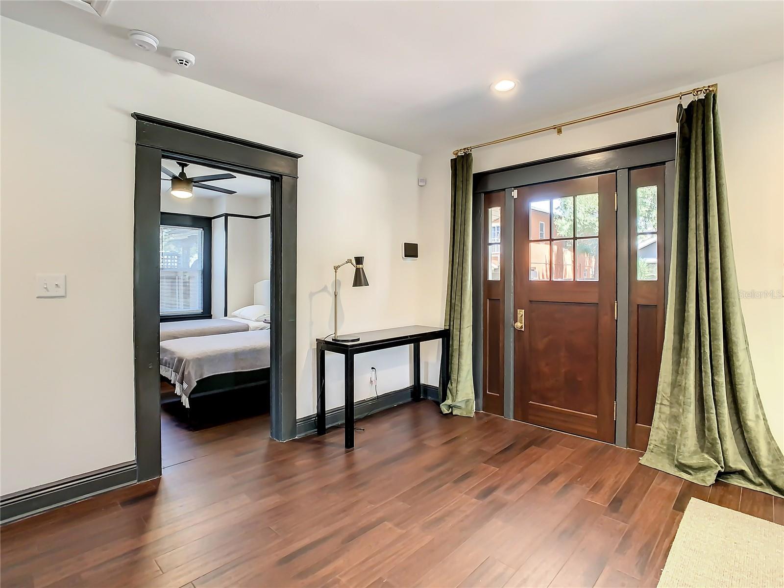 RECORD GROVE - Residential