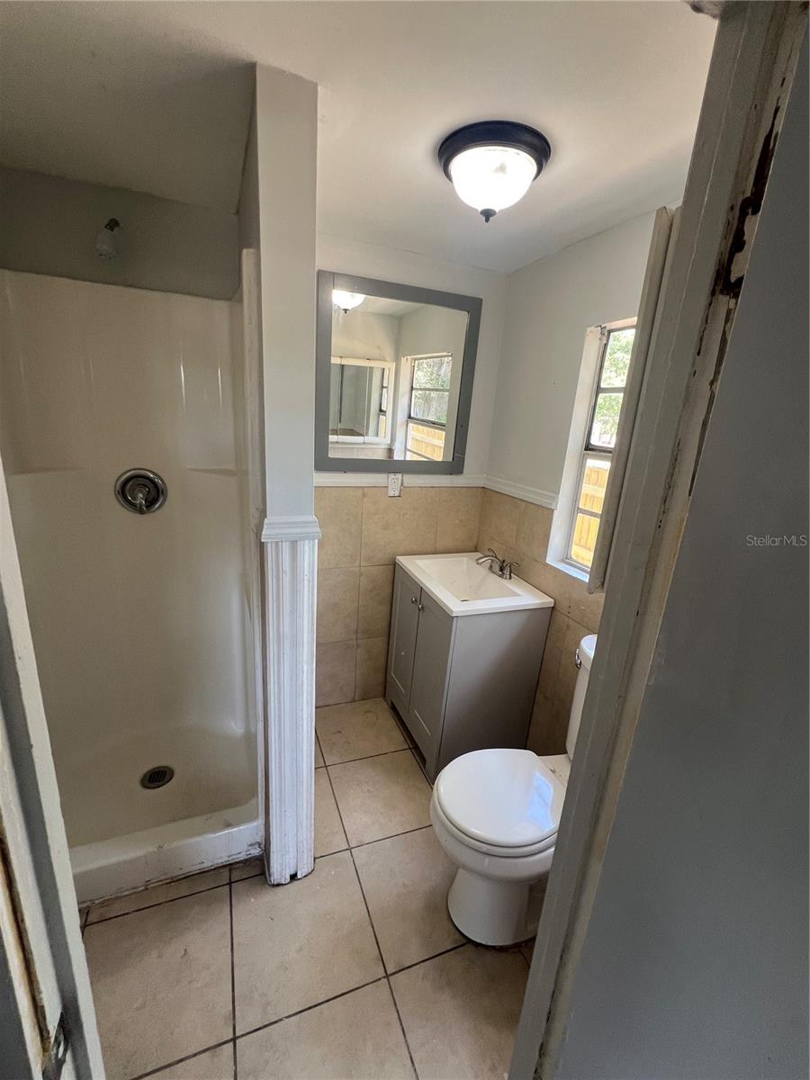 BAYOU VIEW - Residential Lease