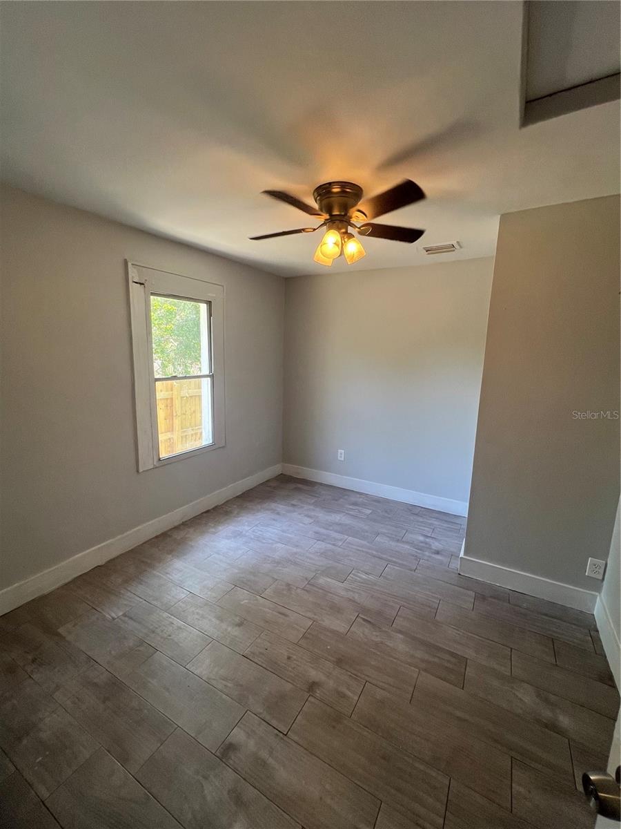 BAYOU VIEW - Residential Lease