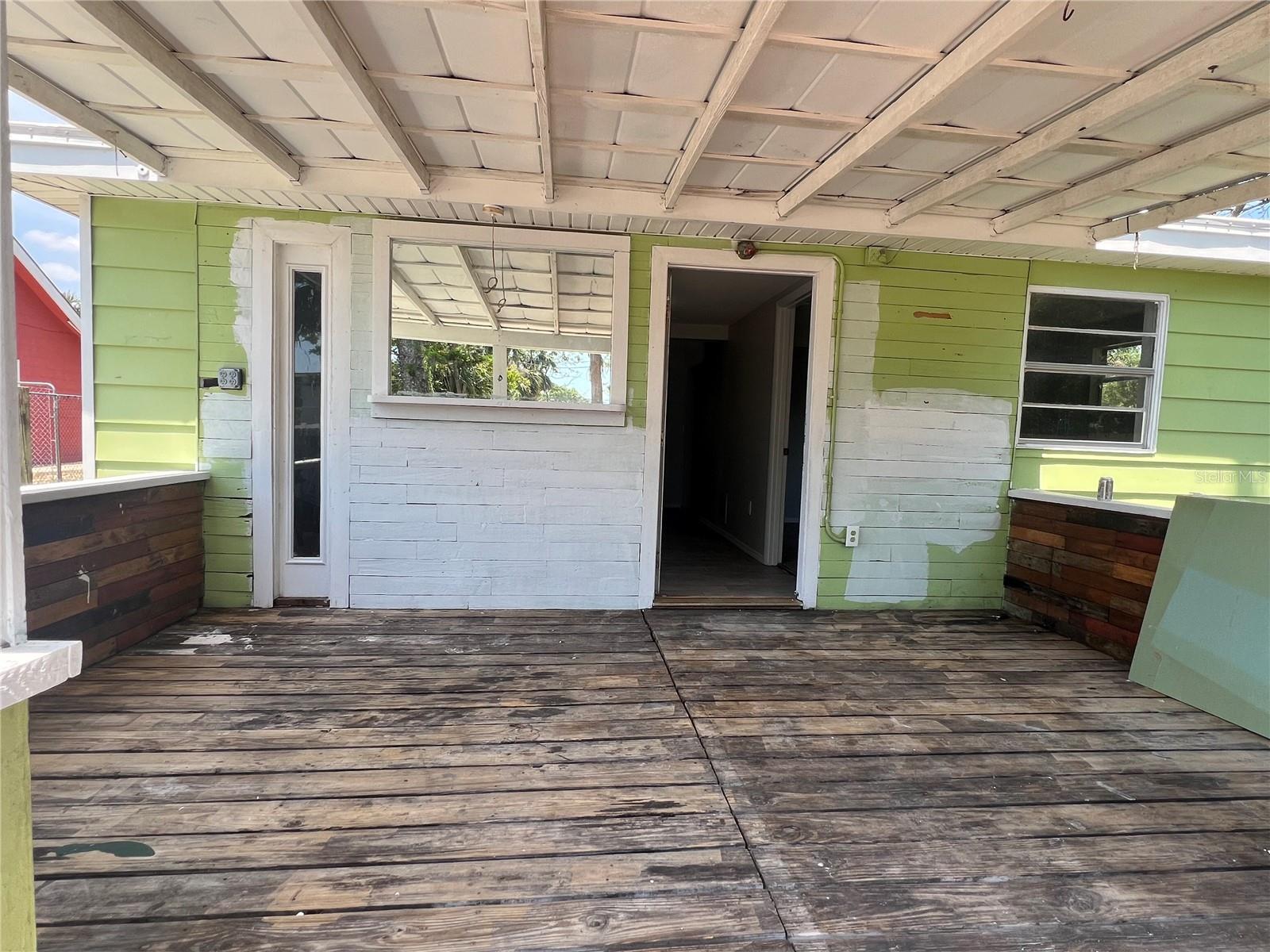 BAYOU VIEW - Residential Lease