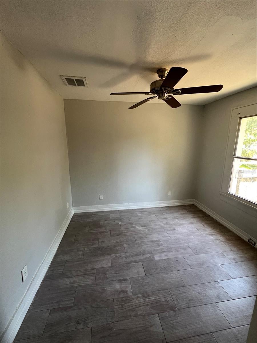 BAYOU VIEW - Residential Lease